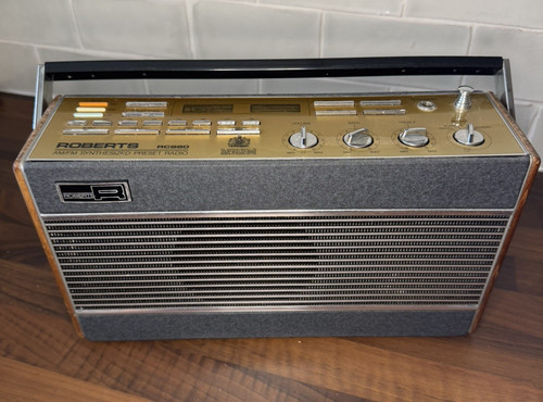 Roberts rcs80 fm - roberts,
