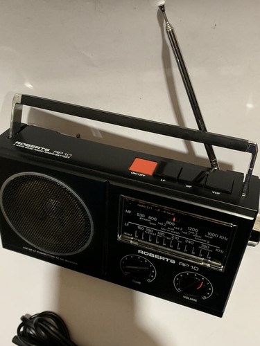Vintage roberts 10 radio - vintage,