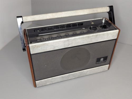 Vintage roberts rp28 radio - roberts,