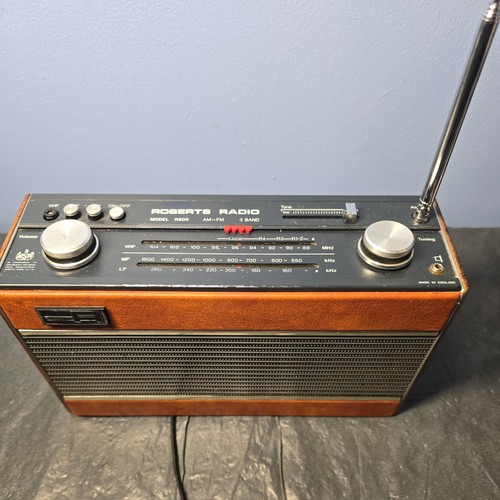 Roberts r800 vintage radio - r800,