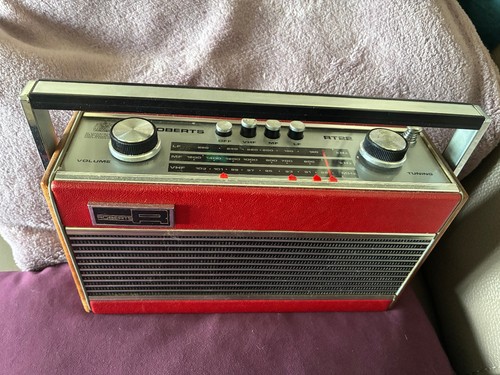 Roberts transistor radio - transistor, model
